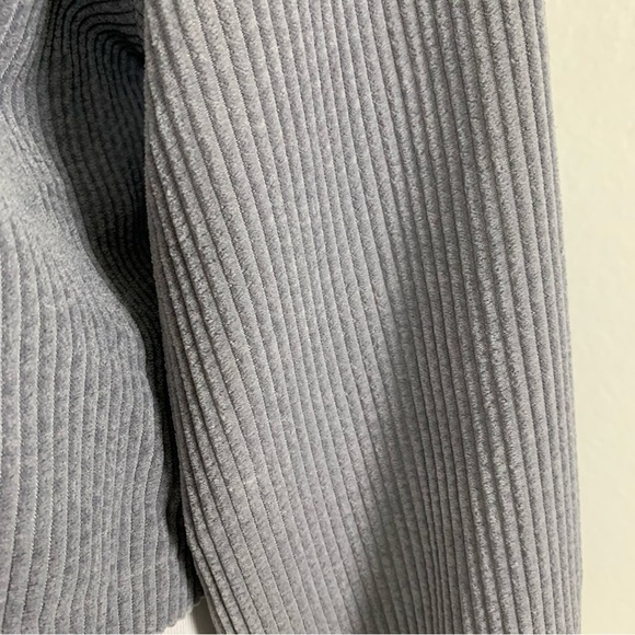 Corduroy Cropped Shacket Gray Size Large Front Pockets - Picture 5 of 15